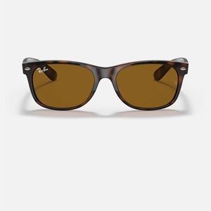 Ray-Ban New Wayfarer Classic in Polished Light Havana (w/ case and cloth)
